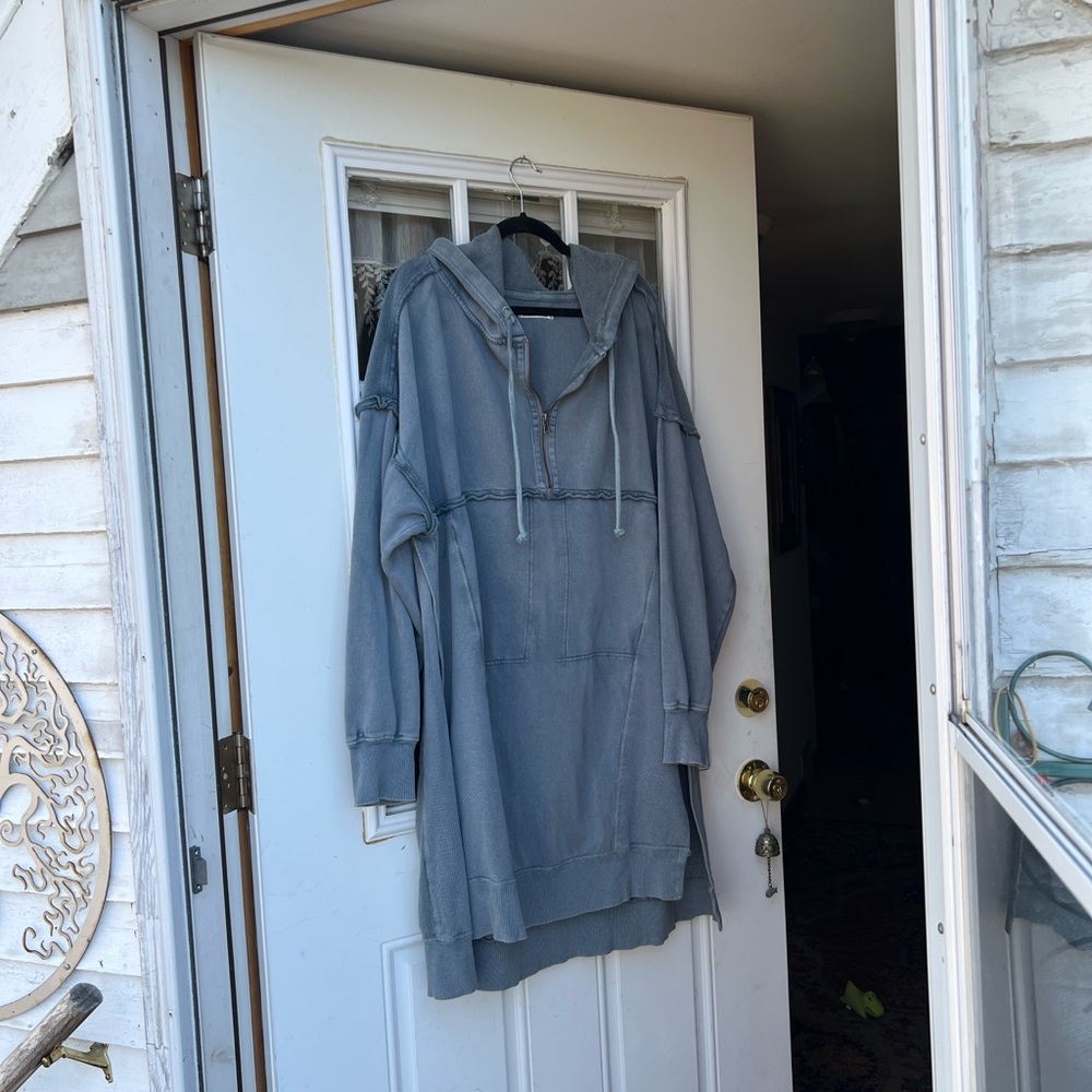 Free people long beautiful hoodie L